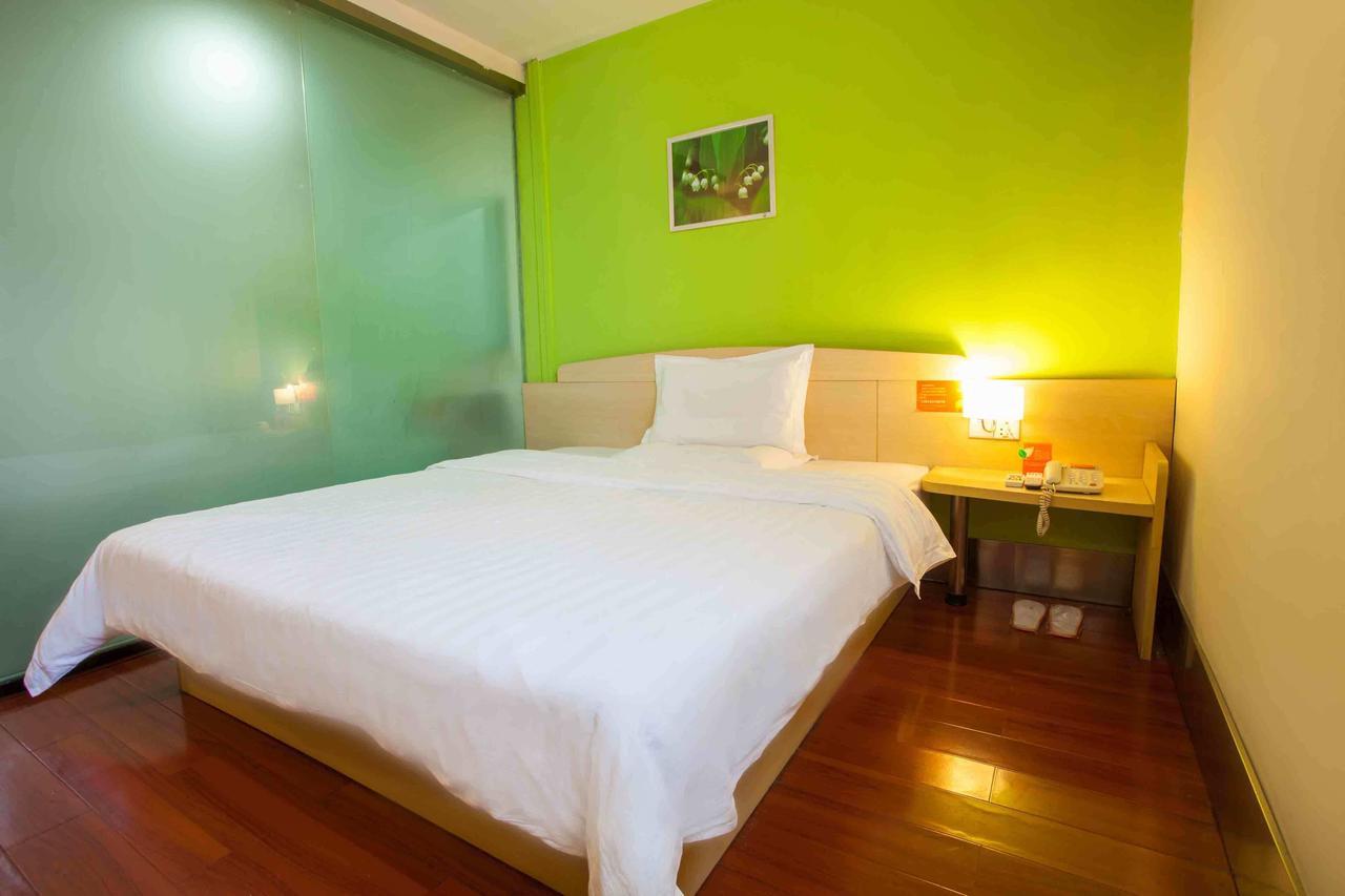 7Days Inn Shanghai Yichuan Road Екстериор снимка